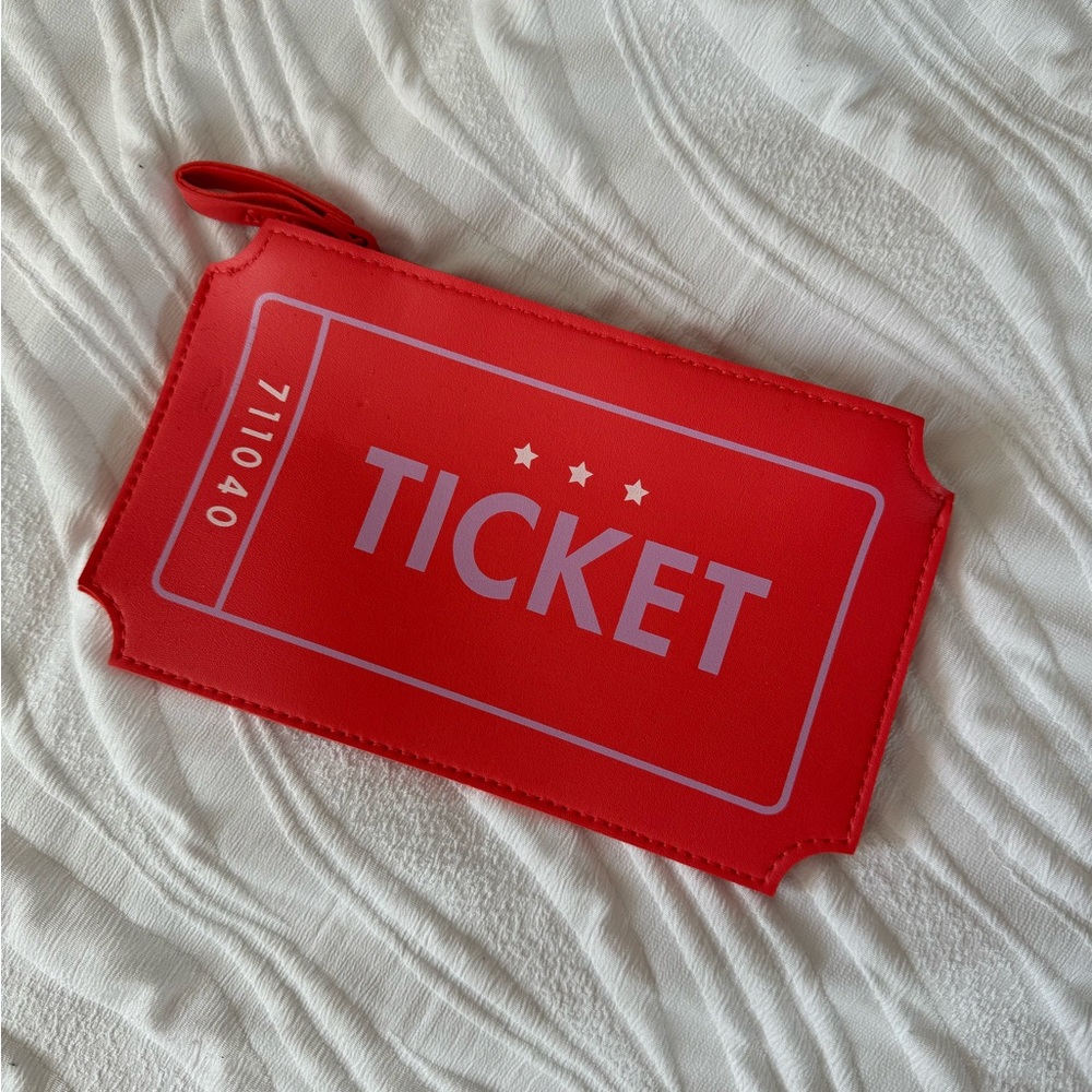 Ipsy Makeup Bag